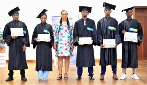 Photo de la cérémonie de remise de certificat de la promotion 2023-2024 du CSP POG